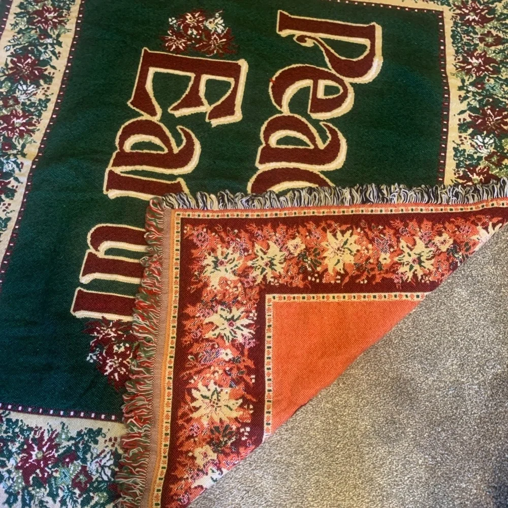 Holiday Peace on Earth Tapestry Blanket - Green and Red